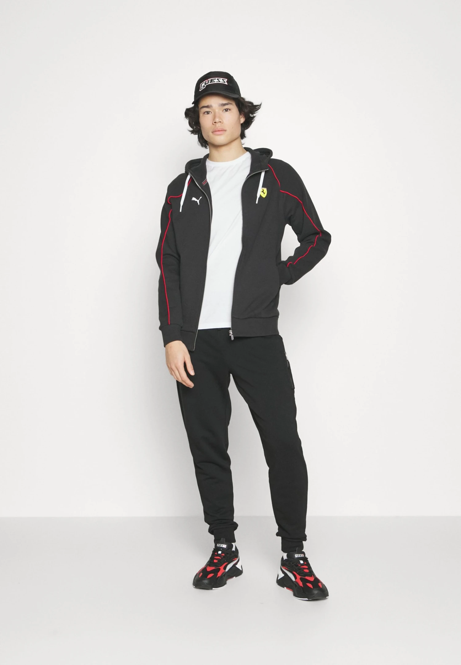 Puma Ferrari Race Hooded Jacket - Zip-Up Sweatshirt - Black 4 Puma Ferrari Race Hooded Jacket - Zip-Up Sweatshirt - Black - Image 2