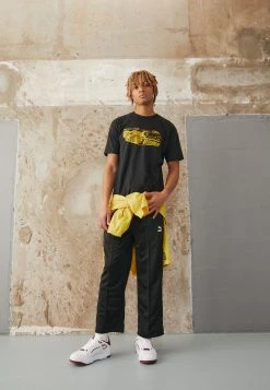 Puma Staple Graphic Tee - Print T-Shirt - Black -Fashion clothing 00730b3679494d0a8cb478f8e92cc09c