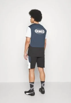 Puma King - Sports Shorts - Black/Dark Night/White -Fashion clothing 065661e5b5e147a2836529baada9d709