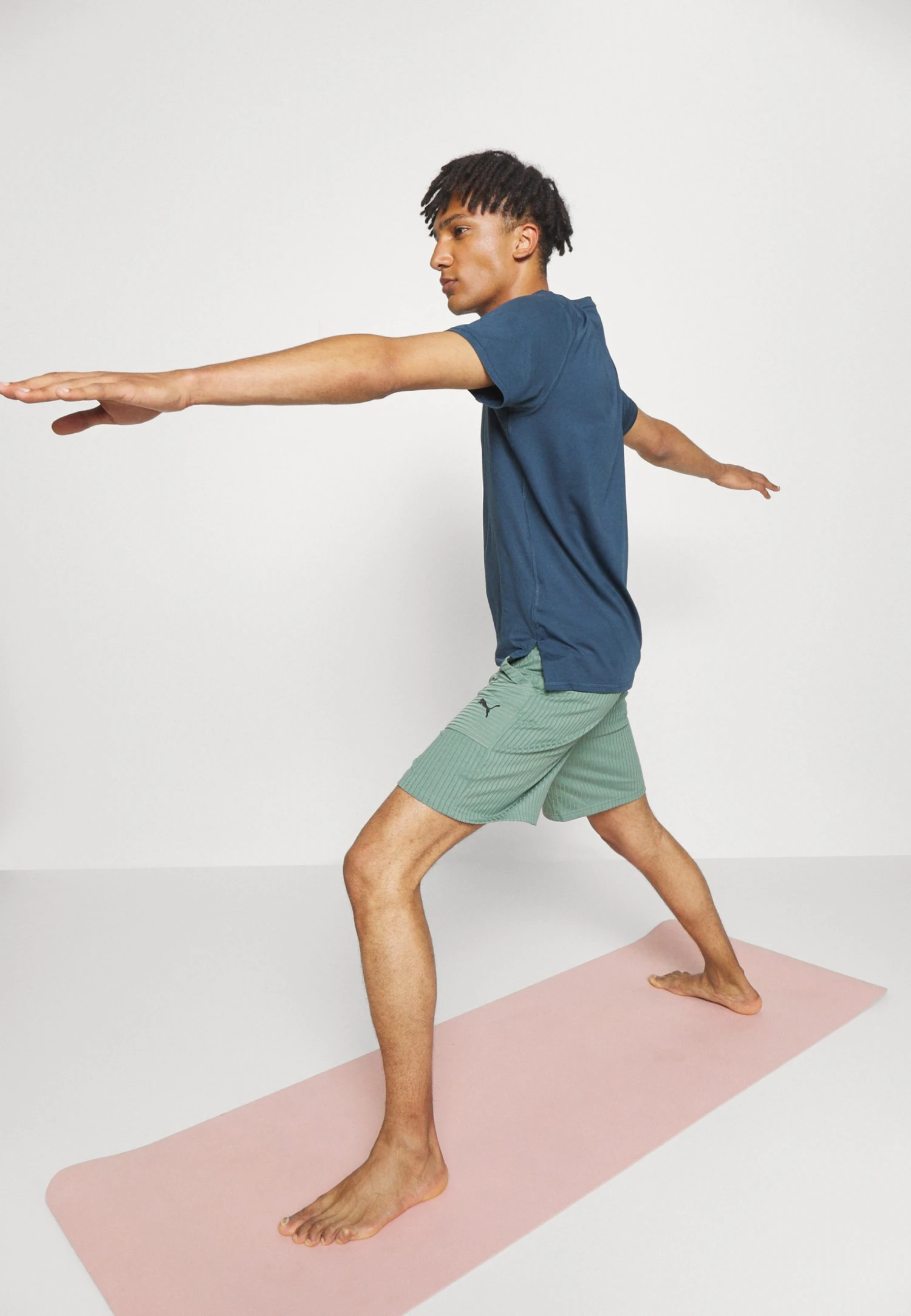 Puma Studio Unwind Short - Sports Shorts - Eucalyptus 4 Puma Studio Unwind Short - Sports Shorts - Eucalyptus - Image 2