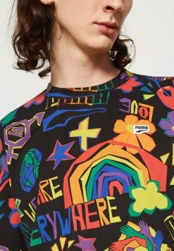 Puma Downtown Pride Unisex - Print T-Shirt - Black -Fashion clothing 08cef769ec434110bc9a6b4523854634