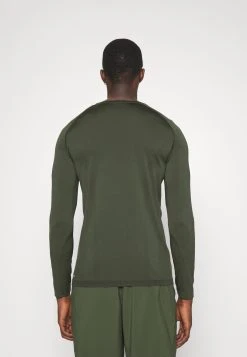 Puma Train Formknit Seamless Tee - Long Sleeved Top - Myrtle 13 Puma Train Formknit Seamless Tee - Long Sleeved Top - Myrtle -Fashion clothing 0993a64f9a8d432b8a7315125f89b6aa