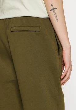 Puma Tracksuit Bottoms - Gruen -Fashion clothing 0bbd70bd2d59403096660d24f8cffc51