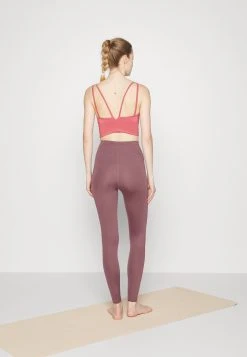 Puma Studio Yogini Cross Waist Full - Leggings - Dusty Plum -Fashion clothing 0ccd69d7772a47af82ee0f29df945b0e