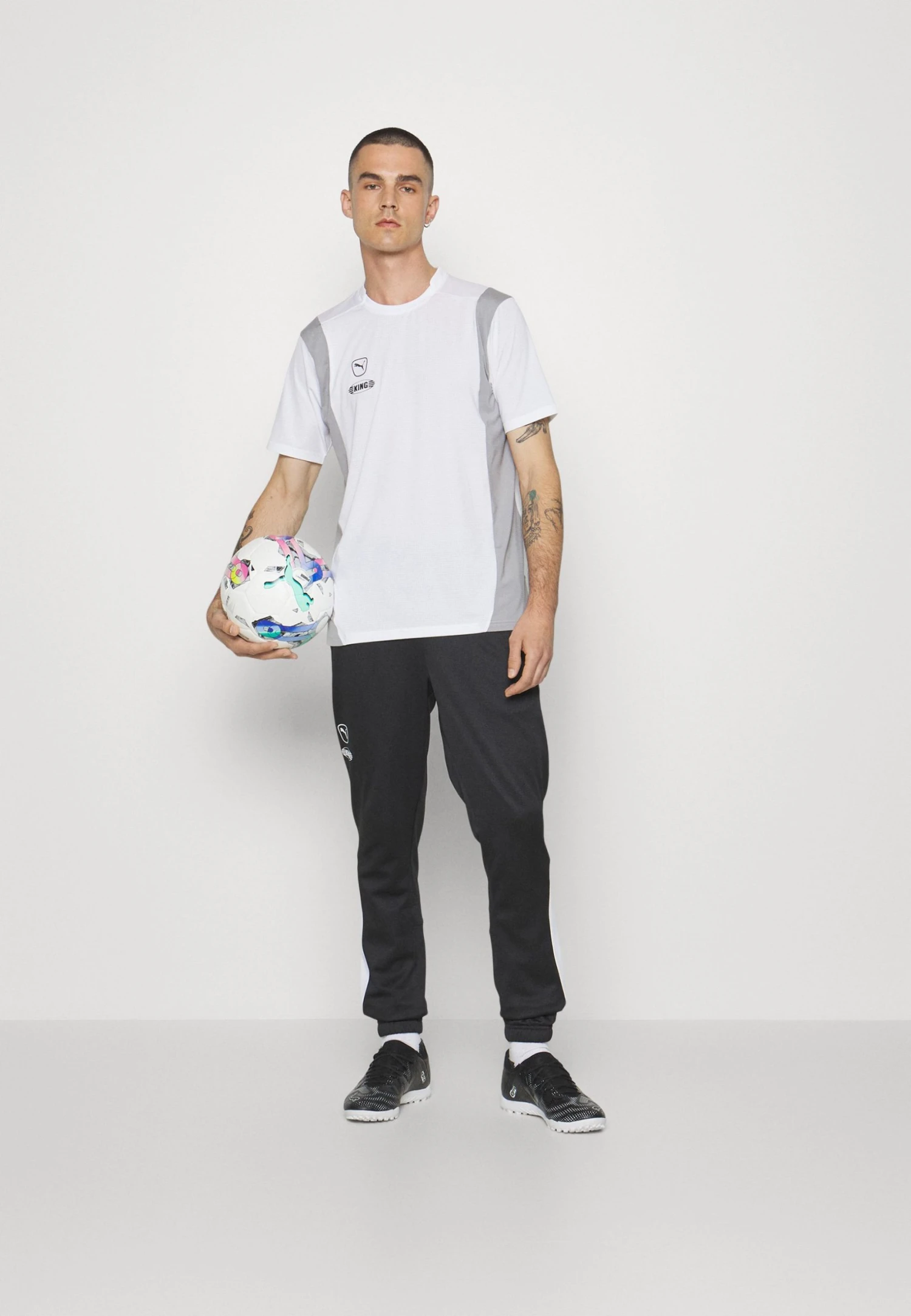 Puma King Pro - Sports T-Shirt - White/Concrete Gray 4 Puma King Pro - Sports T-Shirt - White/Concrete Gray - Image 2