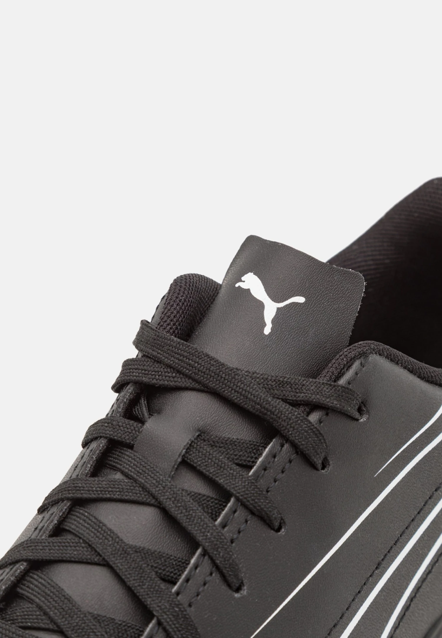 Puma Vitoria Tt - Astro Turf Trainers - Black/White 8 Puma Vitoria Tt - Astro Turf Trainers - Black/White - Image 6