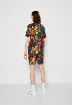 Puma Downtown Pride Unisex - Print T-Shirt - Black -Fashion clothing 1972e17baaea468b8d8118bd542d59dc