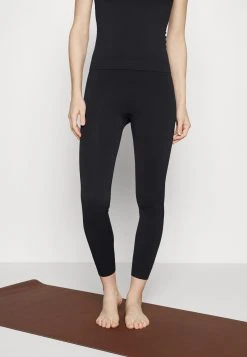 Puma Evoknit Leggings - Leggings - Black