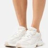 Puma Teveris Nitro- Trainers - Warm White -Fashion clothing 2b725fe4c45d4fdd9185f705762a5e9f