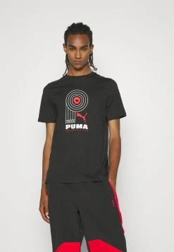 Puma Graphics Production Tee - Print T-Shirt - Black -Fashion clothing 2d718fa9ddcb431cb57575eda5383500