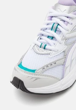 Puma Morphic - Trainers - White/Vivid Violet -Fashion clothing 30a6b2aebe4548daa7402c28d3614fd1