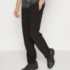 Puma Seasons Raincell Pant - Outdoor Trousers - Black/Silver-Coloured -Fashion clothing 3a99b0c765c74d62886d208dee5c9a0e