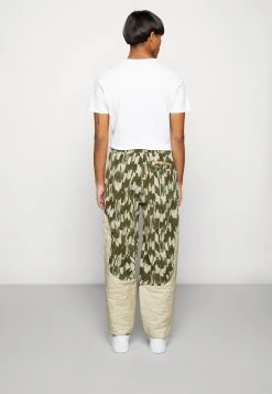 Puma Market Relaxed Pants Unisex - Tracksuit Bottoms - Putty -Fashion clothing 3e92ef6affaf42bca4aaec627ad9f168