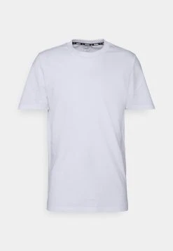 Puma Fangear Graphic Tee - Basic T-Shirt - White -Fashion clothing 491b5716896e443284f9df364ea09e40