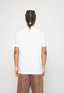 Puma Classics SuperGraphic - Print T-Shirt - White -Fashion clothing 4bc429cbfb2a4e8792be2539f05a0835