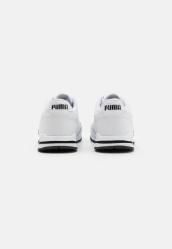 Puma Runner V3 Unisex - Trainers - White/Black -Fashion clothing 4e083b3d4ce34a84826c9d6dfca25095