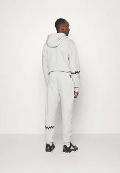 Puma Hoops Team Sweat Pant - Tracksuit Bottoms - Light Gray Heather -Fashion clothing 50ae14991ef2499797888aad31f4d18e