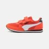 Puma St Runner Unisex - Trainers - Red -Fashion clothing 51cd082125284f1199aedcc22f5df539