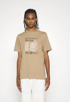 Puma Graphics Legacy Archive Tee - Print T-Shirt - Toasted -Fashion clothing 51f0c609704a44dda4632008648759d6