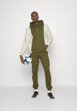 Puma King Hoody - Hoodie - Olive Drab/Alpine Snow -Fashion clothing 5284053b655f4498b723b1f29e363740