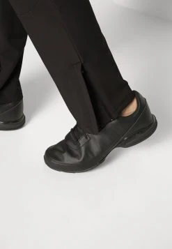 Puma Seasons Raincell Pant - Outdoor Trousers - Black/Silver-Coloured -Fashion clothing 5317e7b983d14a31a3b0b98662b23913