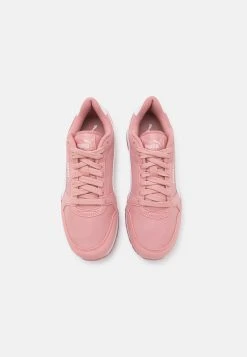 Puma Runner V3- Trainers - Future Pink/White/Frosty Pink -Fashion clothing 54d673edbc684c8085293118f9d188b6