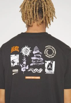 Downtown Graphic Tee - Print T-Shirt - Puma Black -Fashion clothing 5f4b3f4c22474436bed78109cd5e88a2