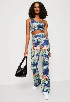 Puma Dare To Feelin Xtra Flared Pants - Trousers - Black -Fashion clothing 6144976359c84c99804df1c04ce14511