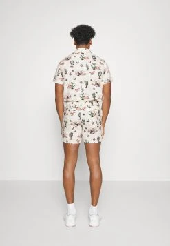 PUMA Golf Wild West 101 Vented Short - Sports Shorts - Eggnog -Fashion clothing 640e45883d244556aec329f69bea0f08