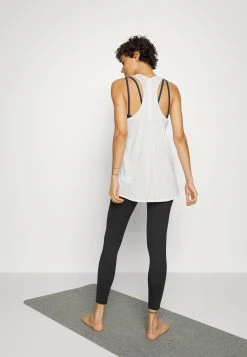 Studio Foundation Tank - Top - Puma White -Fashion clothing 660dec9e37cb4b83af92b7b6c0cde216