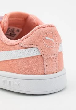 Puma Smash 3.0 Unisex - Trainers - Poppy Pink/White -Fashion clothing 6698a547e27b4b3f816f76519857f7b0