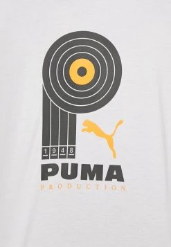 Puma Graphics Production Tee - Print T-Shirt - White -Fashion clothing 7149e1086f1245498ea2d926910ebe1f