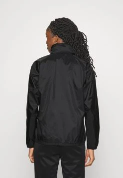 Puma Rain Jacket - Training Jacket - Schwarz -Fashion clothing 74a74fb2d2784529a013fd4fa0d46171