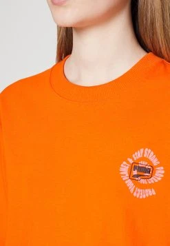 Puma Downtown Relaxed Graphic Tee - Print T-Shirt - Cayenne Pepper -Fashion clothing 759b5b63abd84e439e1b93b780578a1c