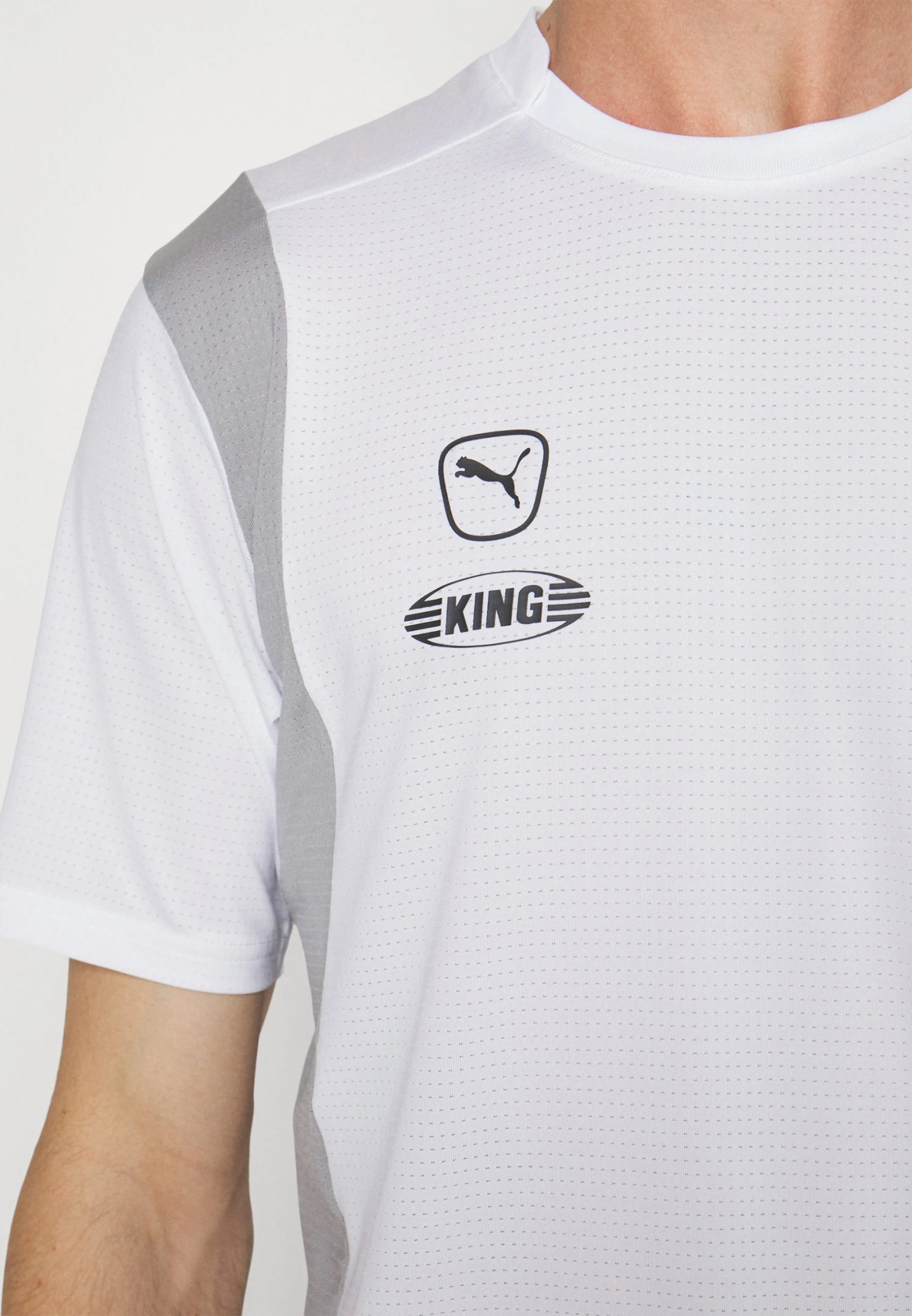 Puma King Pro - Sports T-Shirt - White/Concrete Gray 8 Puma King Pro - Sports T-Shirt - White/Concrete Gray - Image 6