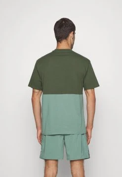 Puma Power Colorblock - Print T-Shirt - Myrtle -Fashion clothing 7a13e10b33a94e6faf693a68d9266aa2