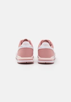 Puma Runner V3- Trainers - Future Pink/White/Frosty Pink -Fashion clothing 7add1905e2b143ca932b74ad583c31ef