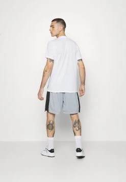 Puma Posterize Tee - Print T-Shirt - White -Fashion clothing 7b9cc533844a4228acd6cc631bf95771