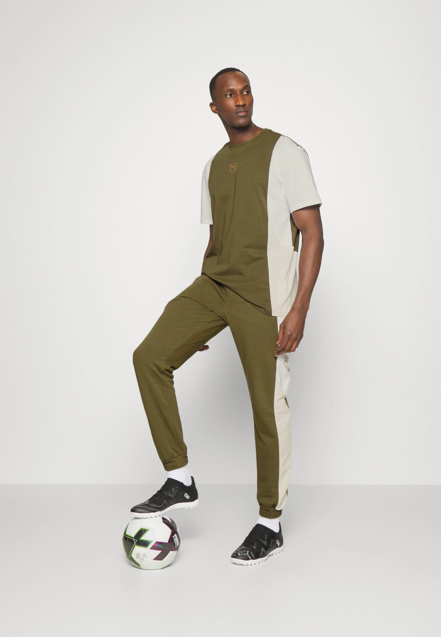 Puma King Top Sweat Pants - Tracksuit Bottoms - Olive Drab/Alpine Snow 4 Puma King Top Sweat Pants - Tracksuit Bottoms - Olive Drab/Alpine Snow - Image 2