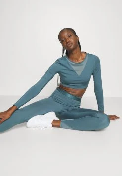 Puma Pamela Reif Tight Long Sleeve - Long Sleeved Top -Fashion clothing 8d8b52b243864500980f72c5dd012c98