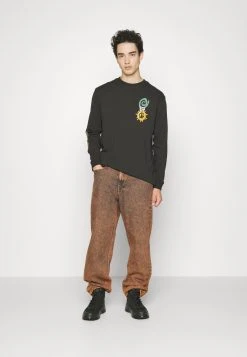 Puma Downtown - Long Sleeved Top - Black -Fashion clothing 92c688634ca04e67a5b60722df5fdf57