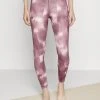 Puma Studio Your Move - Leggings - Rose Quartz/Paint Stroke Print -Fashion clothing 92d40aefc5a846a98cf5c5a8a231651b
