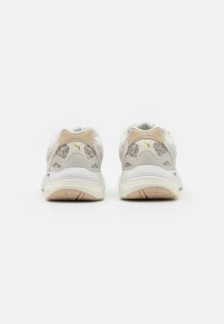 Puma Teveris Nitro- Trainers - Warm White -Fashion clothing 961a00baa9c94037b86b41b2175bbcb2