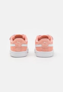 Puma Smash 3.0 Unisex - Trainers - Poppy Pink/White -Fashion clothing 9de417b7feee4e5d84043e1a84c0904e