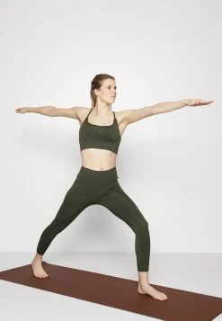 Puma Strappy Bra - Light Support Sports Bra - Forest Night -Fashion clothing a878093f6d284ce48a785c76440a2ad9