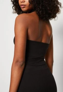 Puma Trend 7Etter Half Zip Mock Neck Tee - Top - Black -Fashion clothing ab496a9b64dd410eac1bb65b87c0f01f