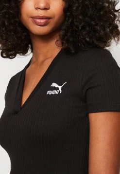 Puma Classics V Neck Slim Tee - Basic T-Shirt -Fashion clothing b09e2376fa8e4650b2e51f8e58e66c01