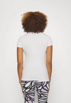 Puma Ess Slim Logo - Print T-Shirt -White -Fashion clothing ba5e54e01d984dc18bc970a151cedb3e