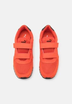 Puma St Runner Unisex - Trainers - Red -Fashion clothing bcf60f831d1e445a8b15d2e6094120d3