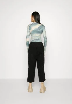 Downtown Corduroy Pants - Trousers - Puma Black -Fashion clothing cc2a84e672e94e81a3b9ac702f6ecf38